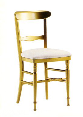 ART  249  Sedia classica in stile Chiavari Leggerissima in faggio tinto in differenti finiture.Seduta imbottita . 
I prezzi indicati sono tessuto escluso.Necessari 0,30 mt di tessuto per la versione  imbottita.
